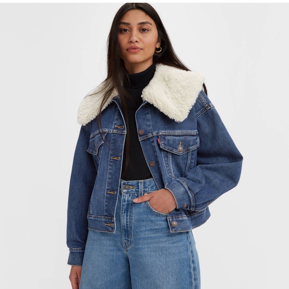 Levi’s Warm Baby Bubble Trucker Jacket Size XL